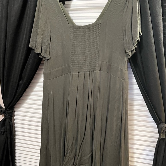 👗👗 Torrid Olive Green Short Sleeve Dress, Size 1 👗👗 - Picture 7 of 7